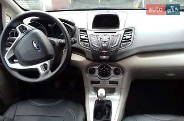 Седан Ford Fiesta 2017 в 