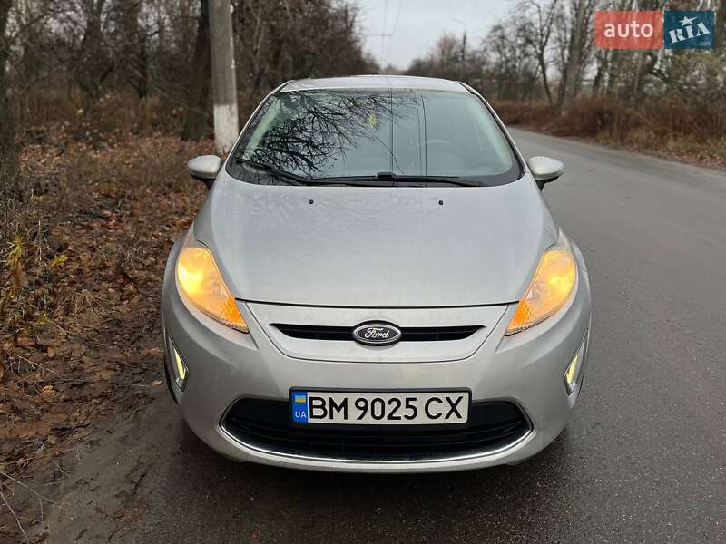 Хетчбек Ford Fiesta 2011 в Сумах