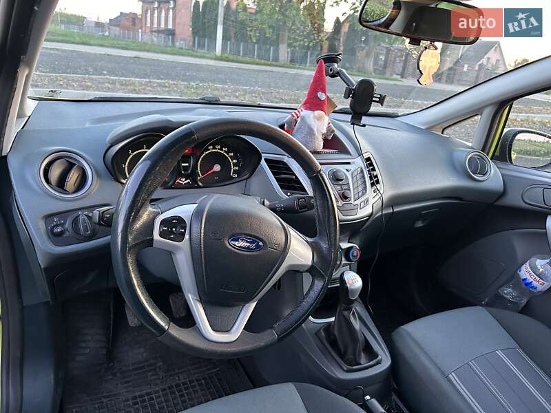 Хетчбек Ford Fiesta 2008 в Луцьку