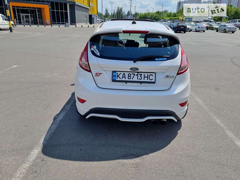 Хэтчбек Ford Fiesta 2019 в Киеве