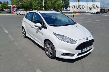 Хэтчбек Ford Fiesta 2019 в 