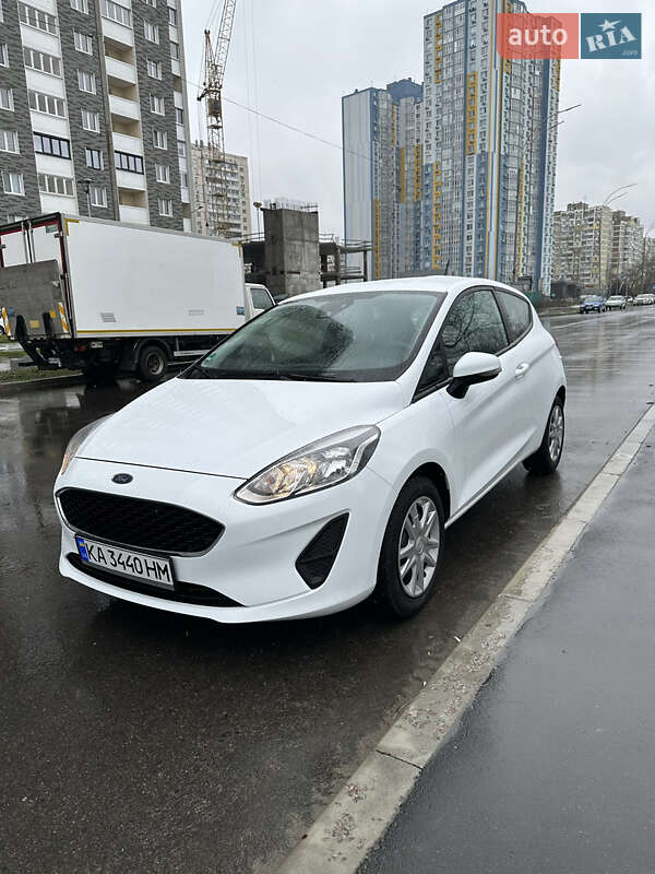 Хетчбек Ford Fiesta 2018 в Києві