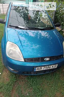 Хэтчбек Ford Fiesta 2004 в Томашполе