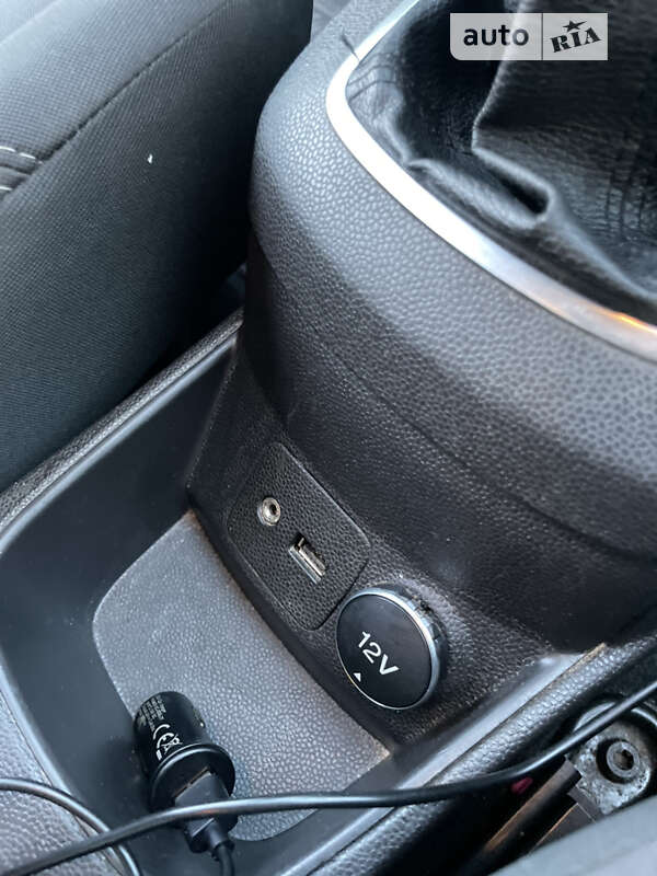 Хэтчбек Ford Fiesta 2015 в Киеве