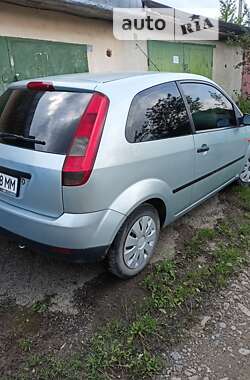 Хэтчбек Ford Fiesta 2003 в Долине