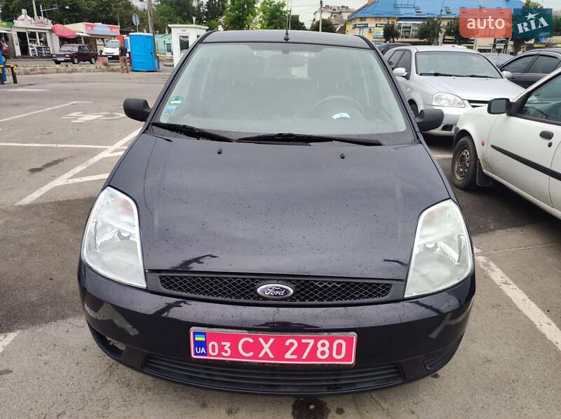 Хэтчбек Ford Fiesta 2005 в Луцке