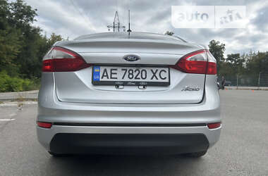 Хэтчбек Ford Fiesta 2019 в 