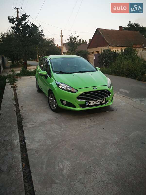 Хэтчбек Ford Fiesta 2013 в Кривом Роге