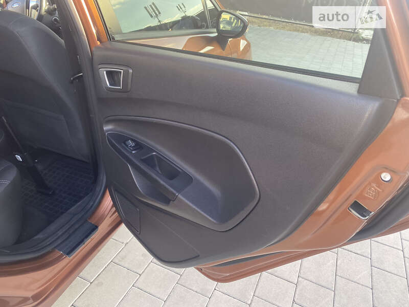 Хэтчбек Ford Fiesta 2015 в Хмельницком