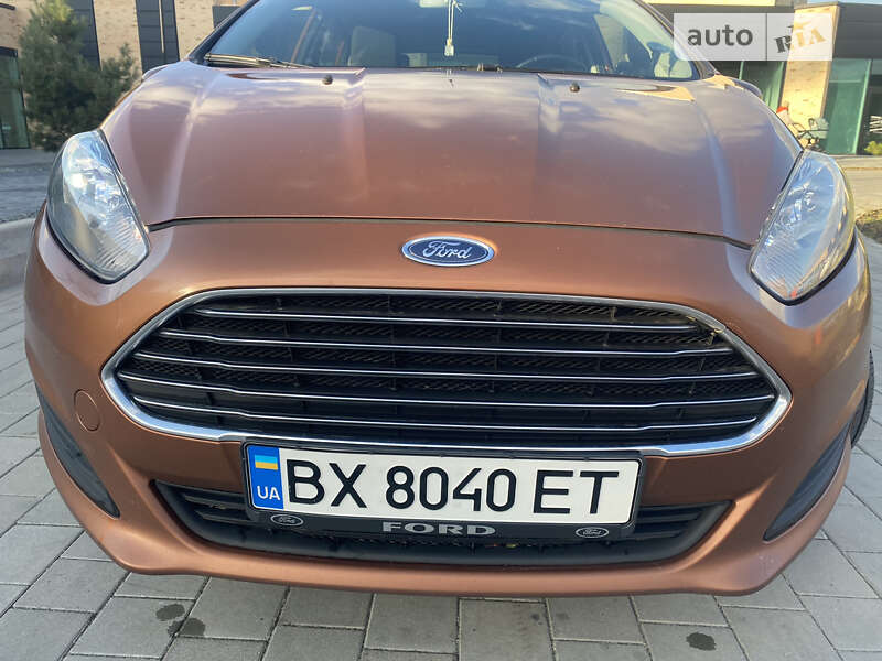 Хэтчбек Ford Fiesta 2015 в Хмельницком