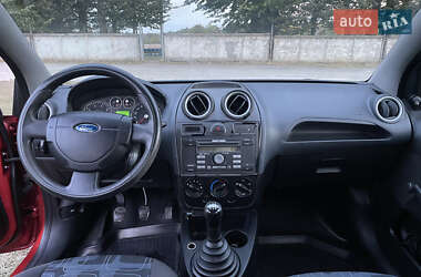 Хетчбек Ford Fiesta 2008 в Полтаві