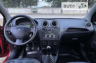 Хетчбек Ford Fiesta 2008 в Полтаві