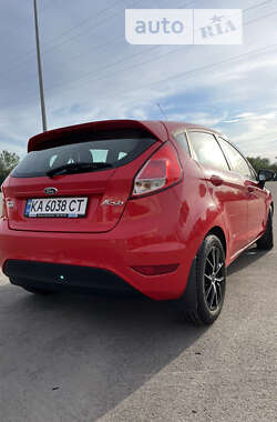 Хэтчбек Ford Fiesta 2014 в 