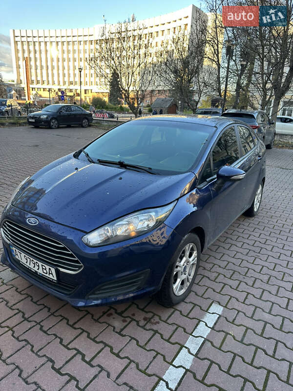Седан Ford Fiesta 2016 в 