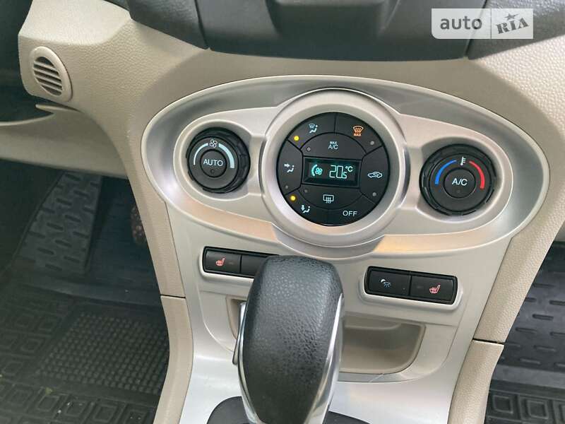 Седан Ford Fiesta 2018 в Львові