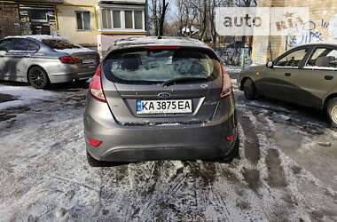 Хетчбек Ford Fiesta 2014 в Києві