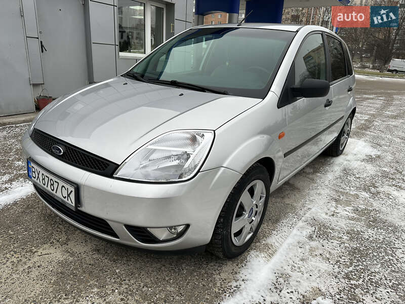 Хэтчбек Ford Fiesta 2002 в Каменец-Подольском