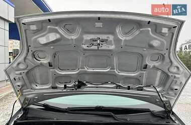 Хетчбек Ford Fiesta 2002 в 