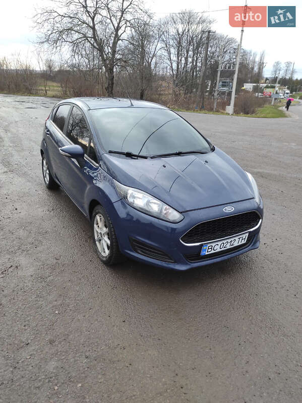 Хэтчбек Ford Fiesta 2016 в Мостиске