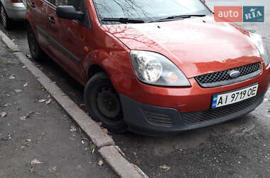 Хэтчбек Ford Fiesta 2007 в Киеве