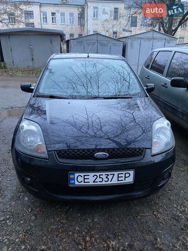 Хетчбек Ford Fiesta 2008 в Чернівцях