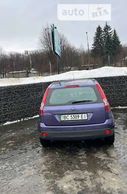 Хэтчбек Ford Fiesta 2008 в Львове