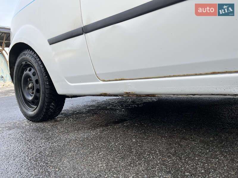 Хэтчбек Ford Fiesta 2004 в Чернигове фото 17 Хэтчбек Ford Fiesta 2004 в Чернигове