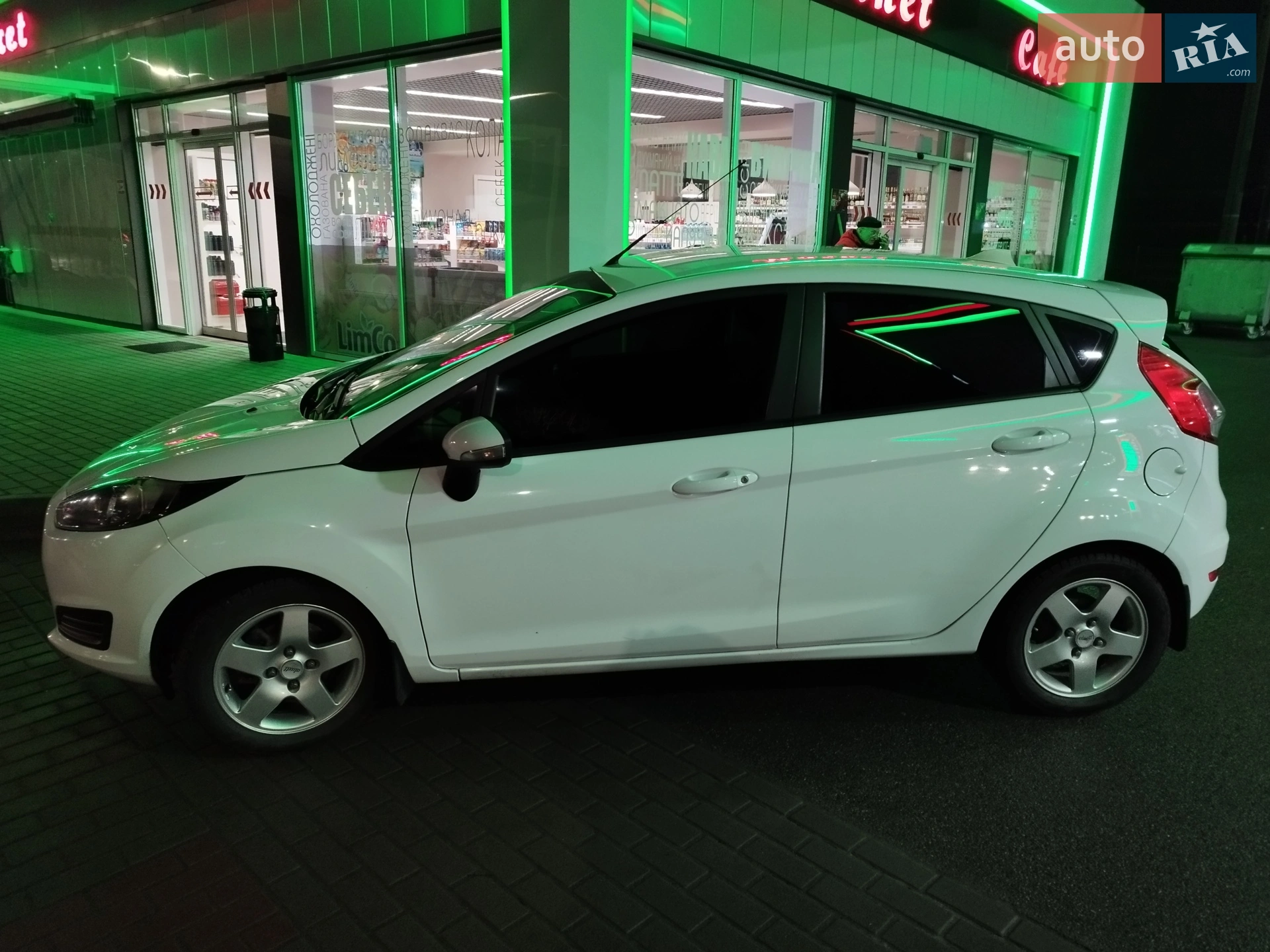 2015 Ford Fiesta - мініатюра 8