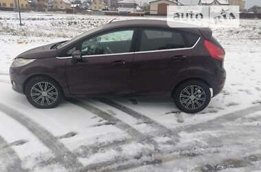 Хэтчбек Ford Fiesta 2010 в Буче