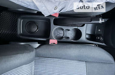 Хэтчбек Ford Fiesta 2010 в 
