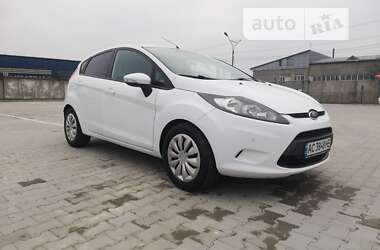 Хэтчбек Ford Fiesta 2012 в Нововолынске