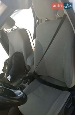 Седан Ford Fiesta 2016 в Новояворовске