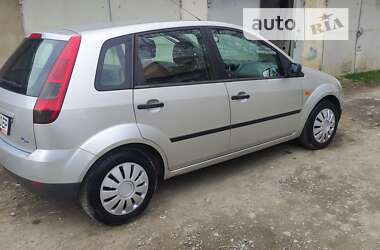 Хетчбек Ford Fiesta 2003 в Ужгороді