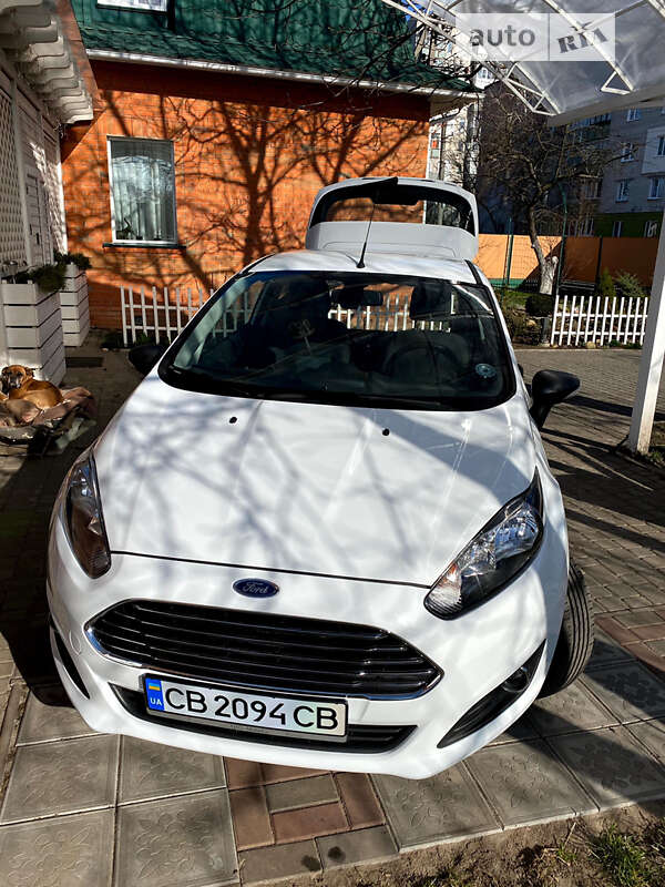 Хэтчбек Ford Fiesta 2013 в Чернигове