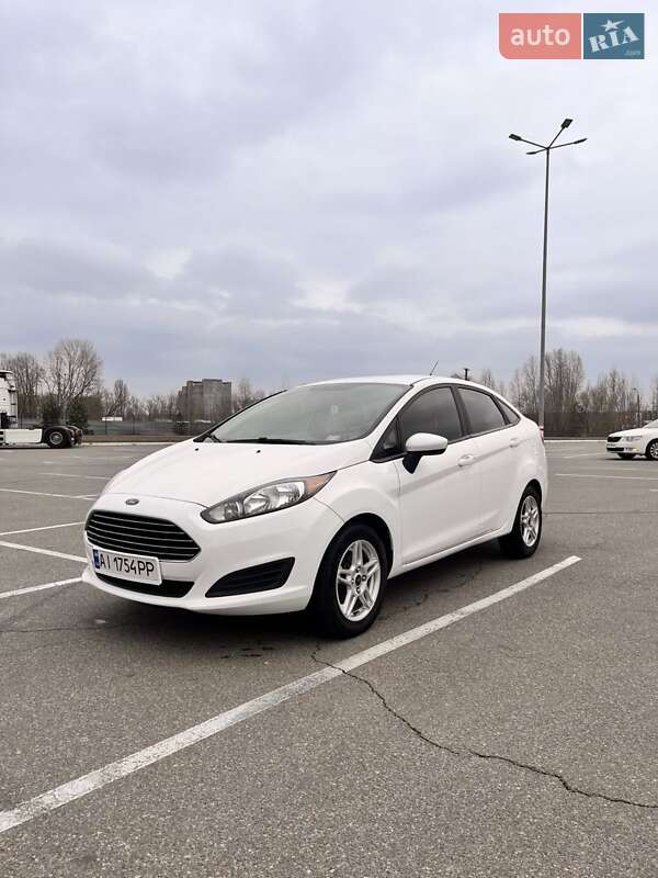Седан Ford Fiesta 2017 в Броварах