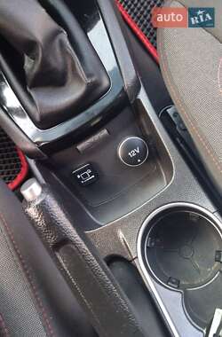 Хэтчбек Ford Fiesta 2014 в Пирятине