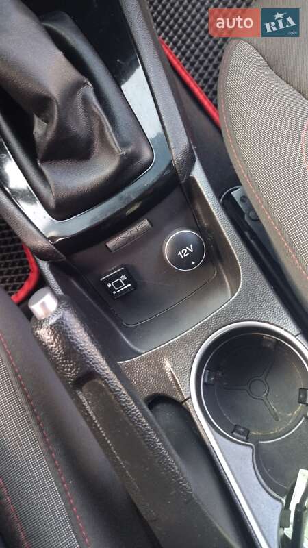 Хэтчбек Ford Fiesta 2014 в Пирятине