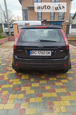 Хэтчбек Ford Fiesta 2008 в Львове