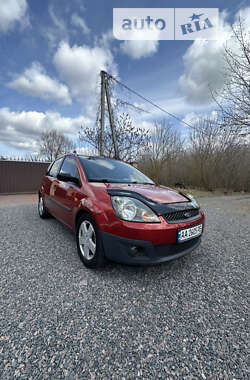 Хэтчбек Ford Fiesta 2008 в Киеве