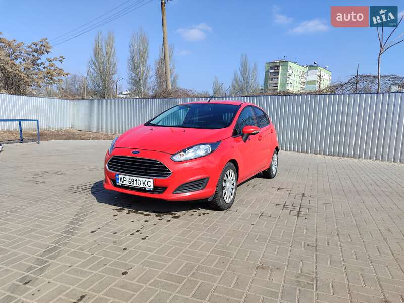 Хэтчбек Ford Fiesta 2015 в Запорожье