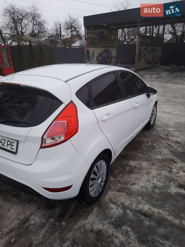 Хэтчбек Ford Fiesta 2013 в Днепре фото 5 Хэтчбек Ford Fiesta 2013 в Днепре