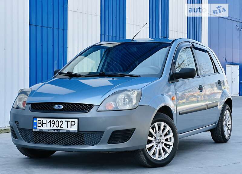 Хэтчбек Ford Fiesta 2006 в Одессе