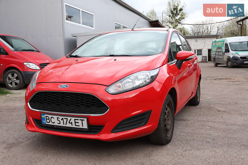 Хетчбек Ford Fiesta 2016 в Львові