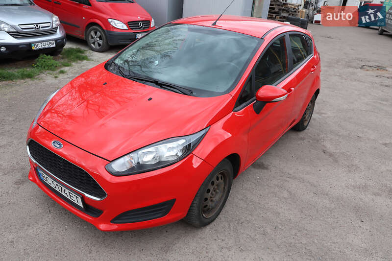 Хетчбек Ford Fiesta 2016 в Львові