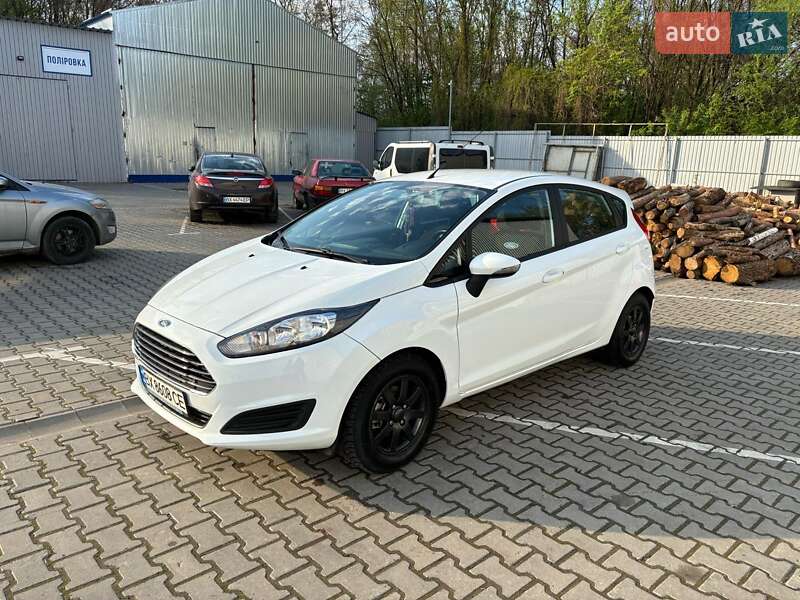 Хэтчбек Ford Fiesta 2014 в Хмельницком