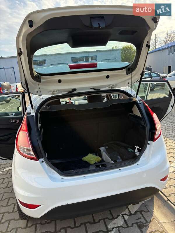 Хэтчбек Ford Fiesta 2014 в Хмельницком