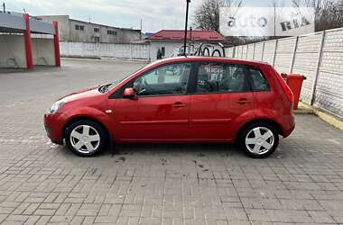 Хэтчбек Ford Fiesta 2007 в Ровно