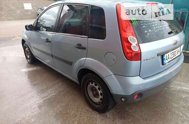 Хэтчбек Ford Fiesta 2006 в Киеве