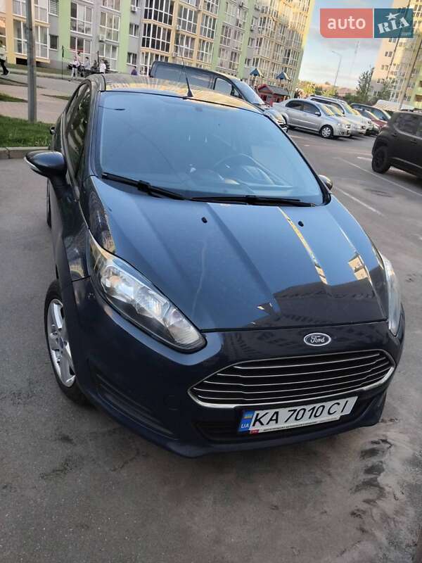 Хэтчбек Ford Fiesta 2013 в Киеве фото 5 Хэтчбек Ford Fiesta 2013 в Киеве