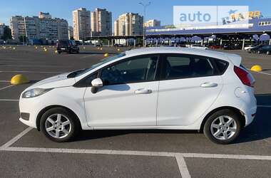 Хэтчбек Ford Fiesta 2014 в Киеве